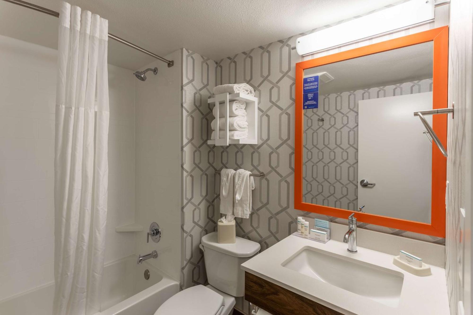 Hampton Inn Madison East Towne Mall Area Eksteriør bilde