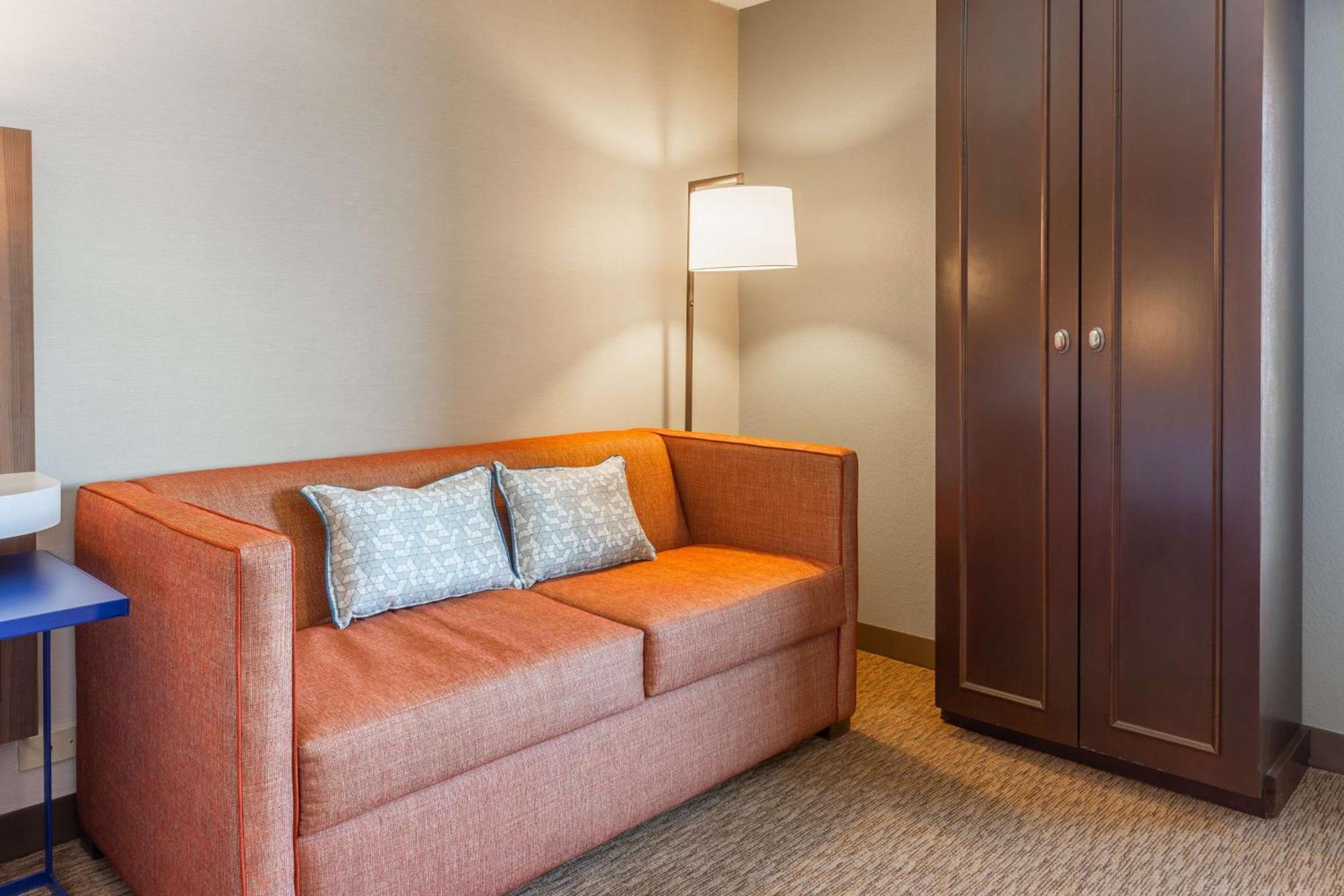 Hampton Inn Madison East Towne Mall Area Eksteriør bilde