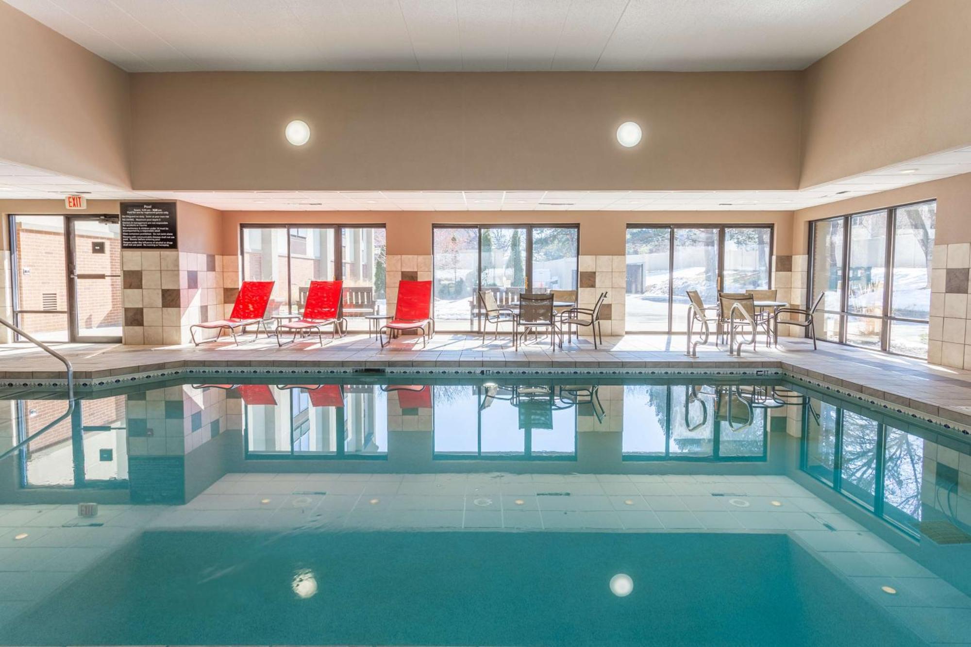 Hampton Inn Madison East Towne Mall Area Eksteriør bilde