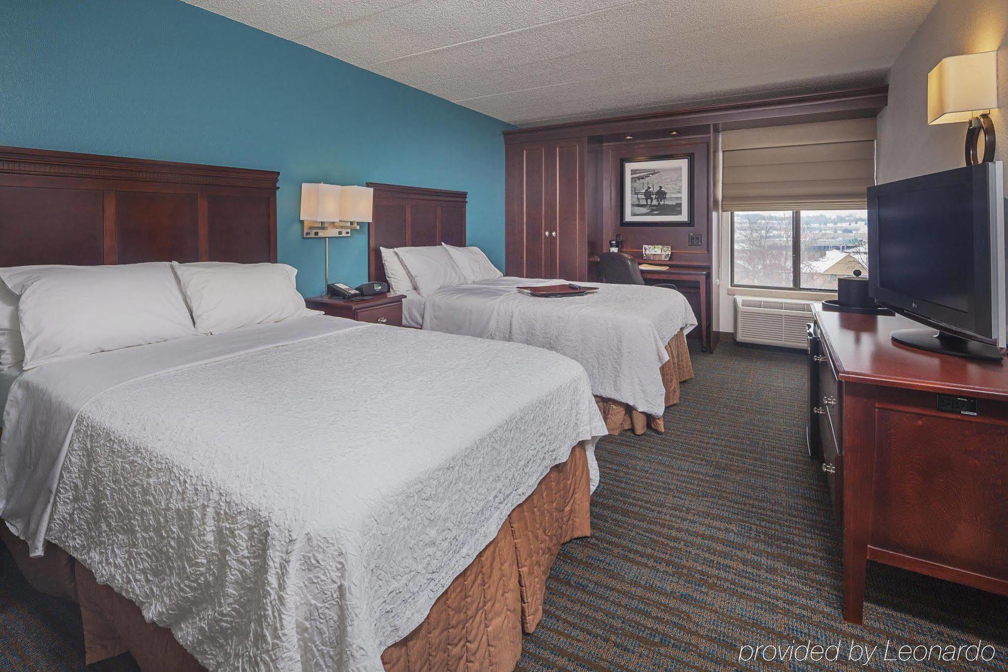 Hampton Inn Madison East Towne Mall Area Eksteriør bilde