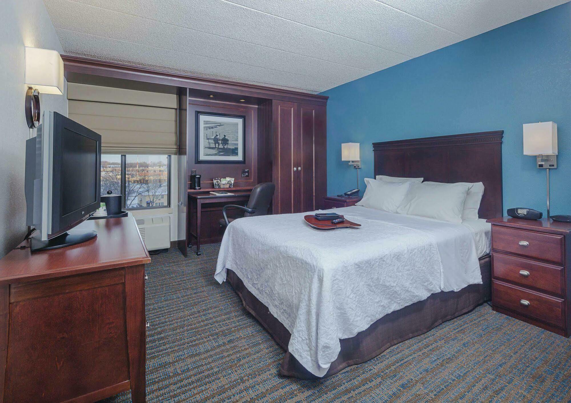 Hampton Inn Madison East Towne Mall Area Eksteriør bilde
